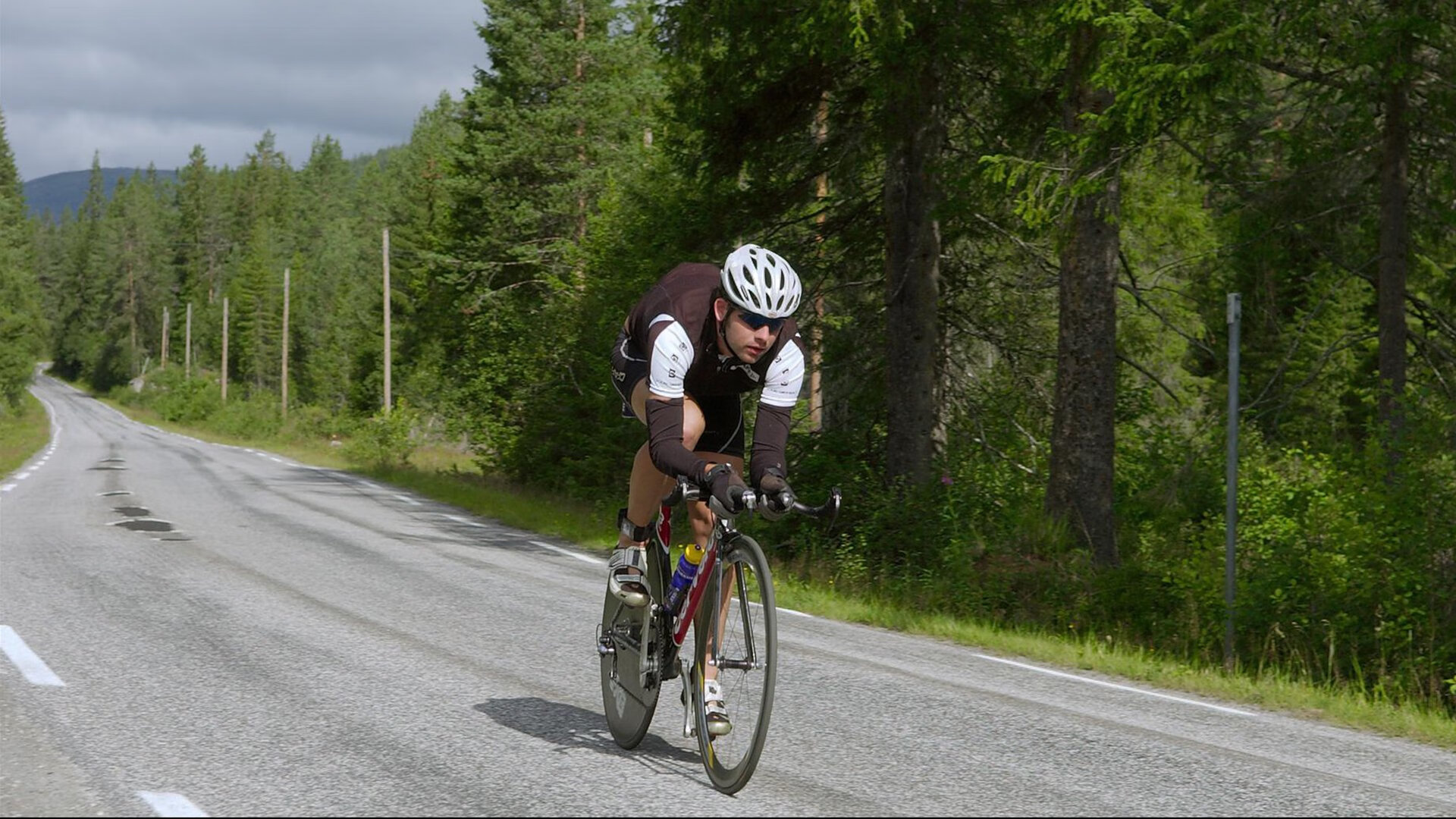 西甲赛场出现多次精彩长传进球,西甲进球总数榜